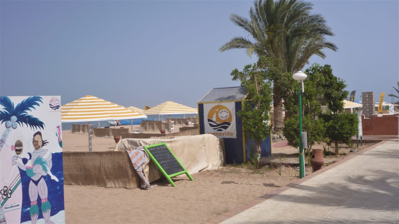 Strand Menaville Safaga