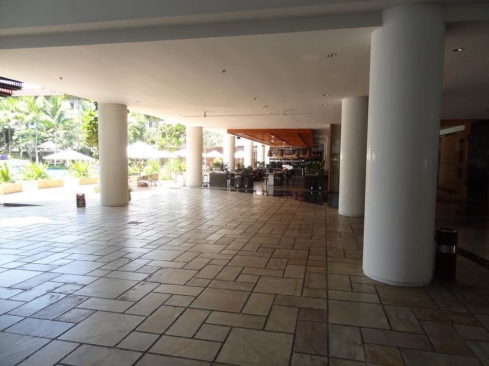 Restaurantaußenbereich The Stones Hotel - Autograph Collection by Marriott