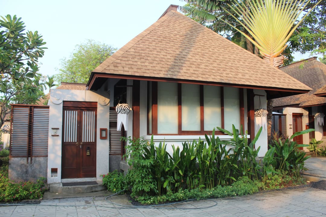 Hydropoolvilla von Aussen Pavilion Samui Villas & Resort