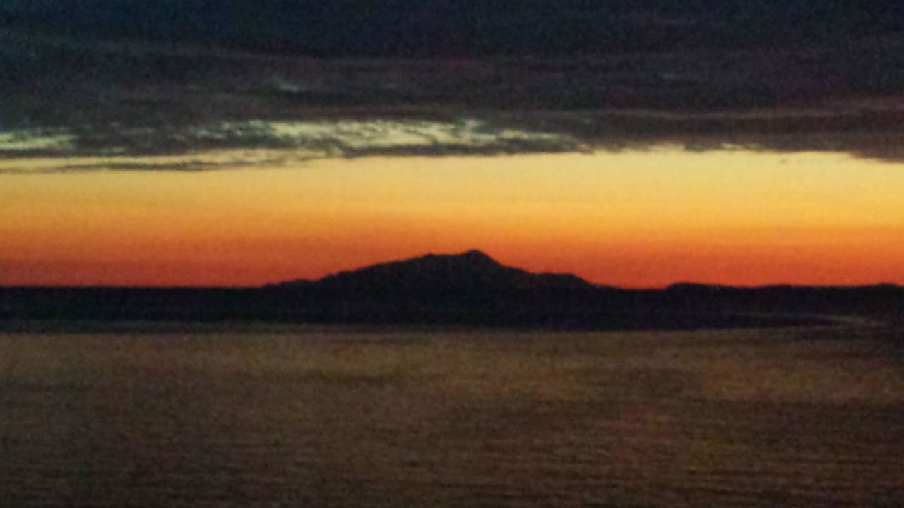 Blick vom Hotel Corallo auf Insel Ischia beim Sonn Hotel Corallo Sorrento