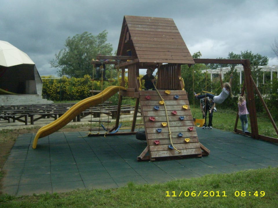 Neuer Spielplatz - super Blue Orange Beach Resort