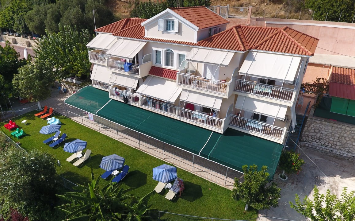 Außenansicht Rosa's Beach Studios at Kefalonia Island