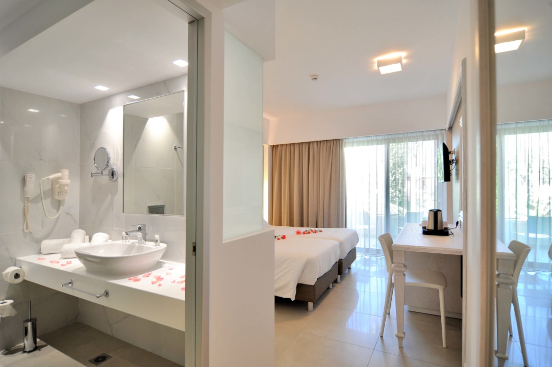 Zimmer Apollon Hotel
