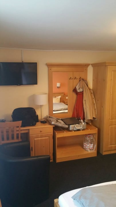 Schrank Landhotel & Gasthof Grätz