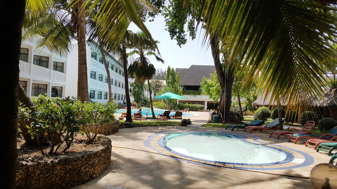 Kinderpool Hotel Traveller's Club