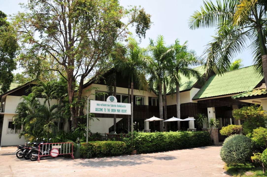 Hoteleingang The Green Park Resort