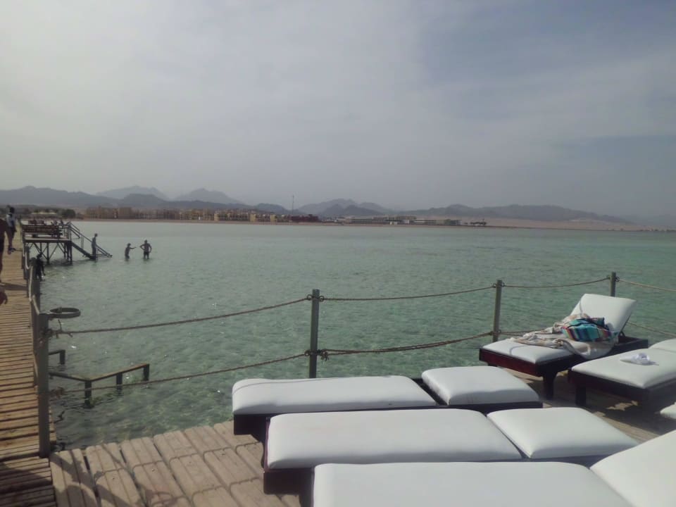 Steg vom Nachbarhotel Jaz Mirabel Park & Club