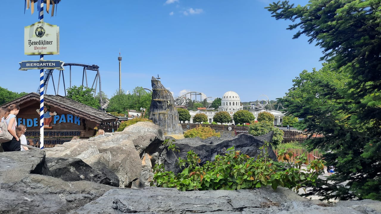 Außenansicht Heide Park Abenteuerhotel