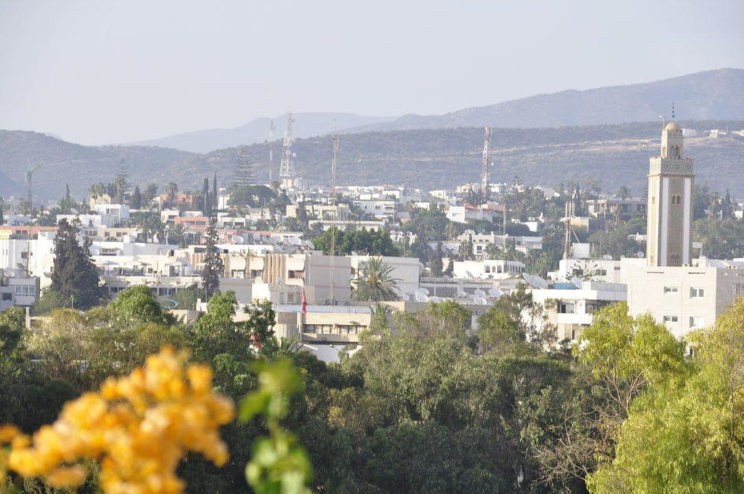 Widok z dachu hotelowego Best Western Odyssee Park Hotel