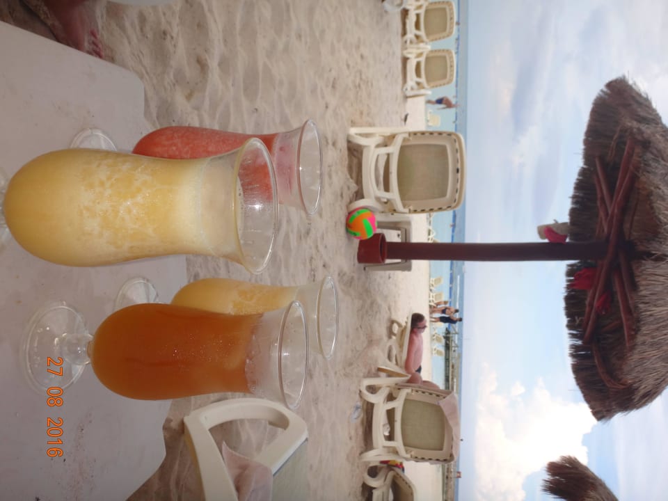 Coctails Bahia Principe Luxury Akumal