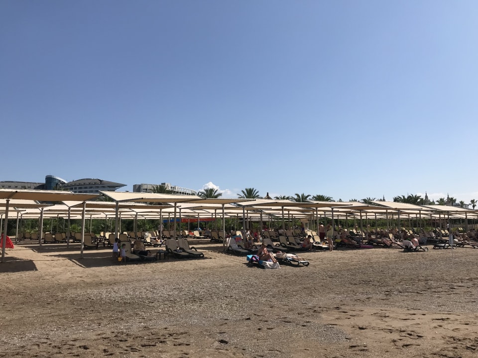 Strand Royal Wings Hotel