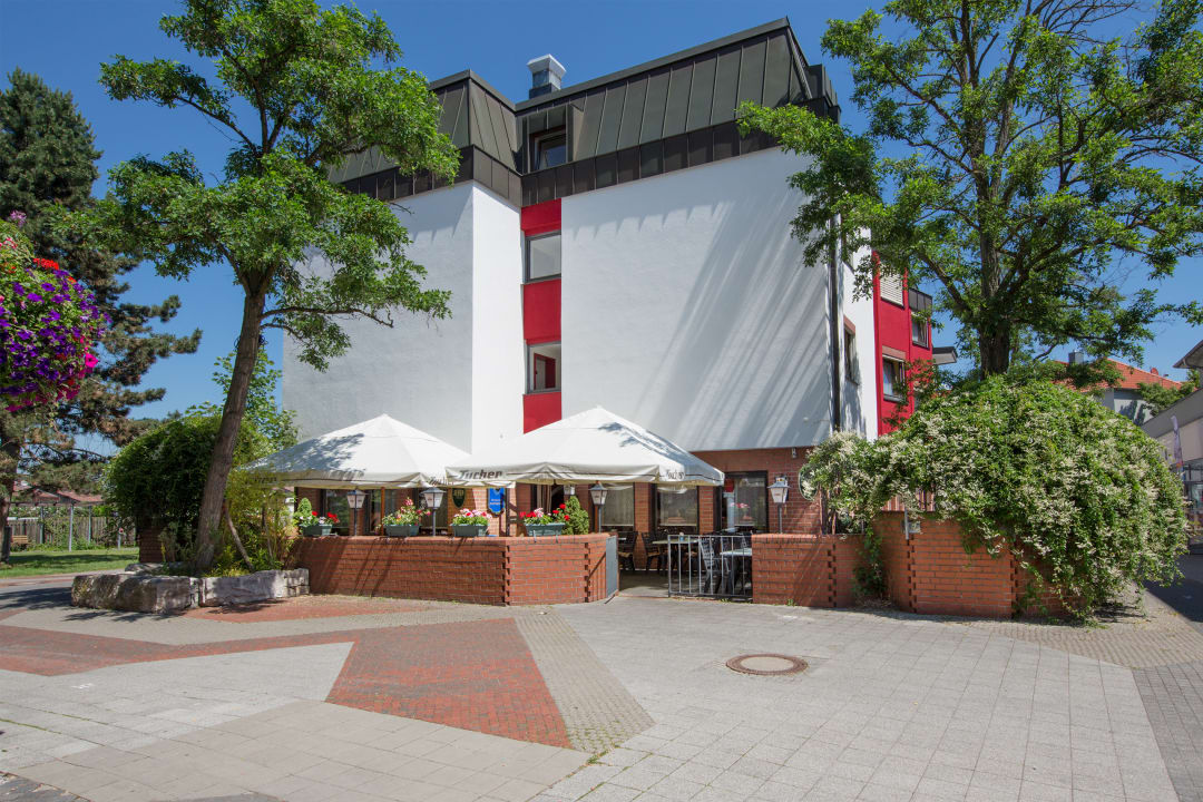 Außenansicht Montana Hotel Nürnberg-West