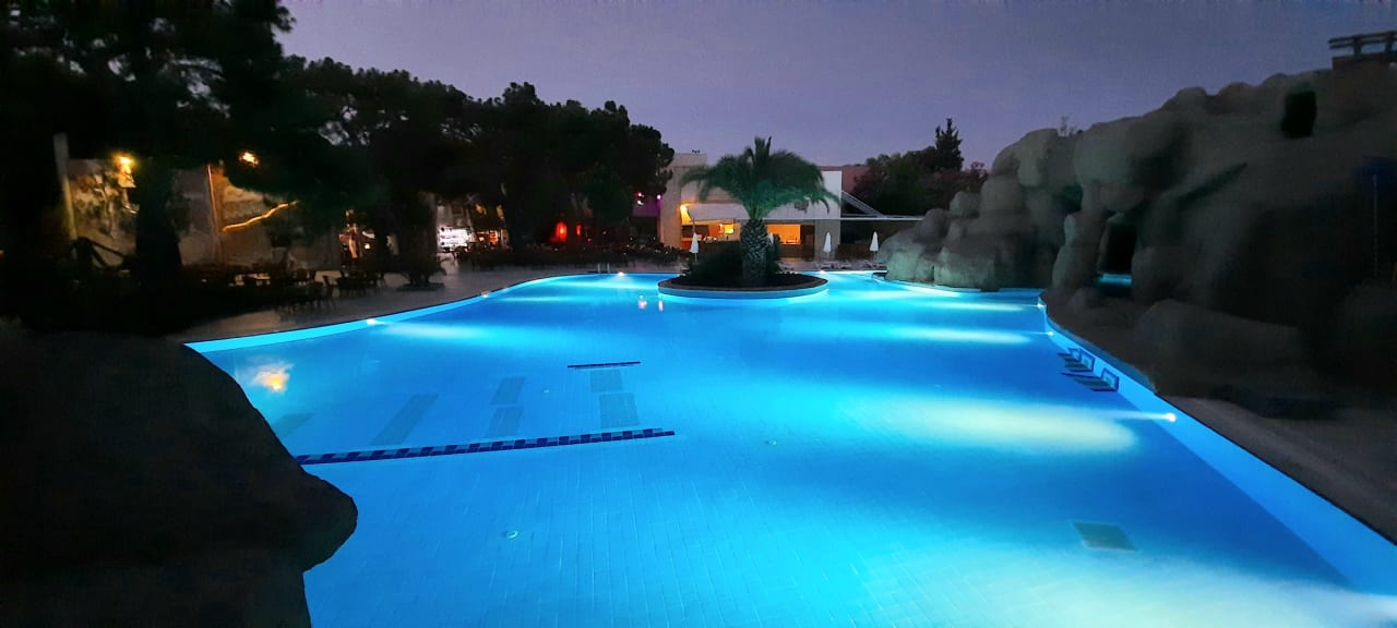 Pool Blue Waters Club