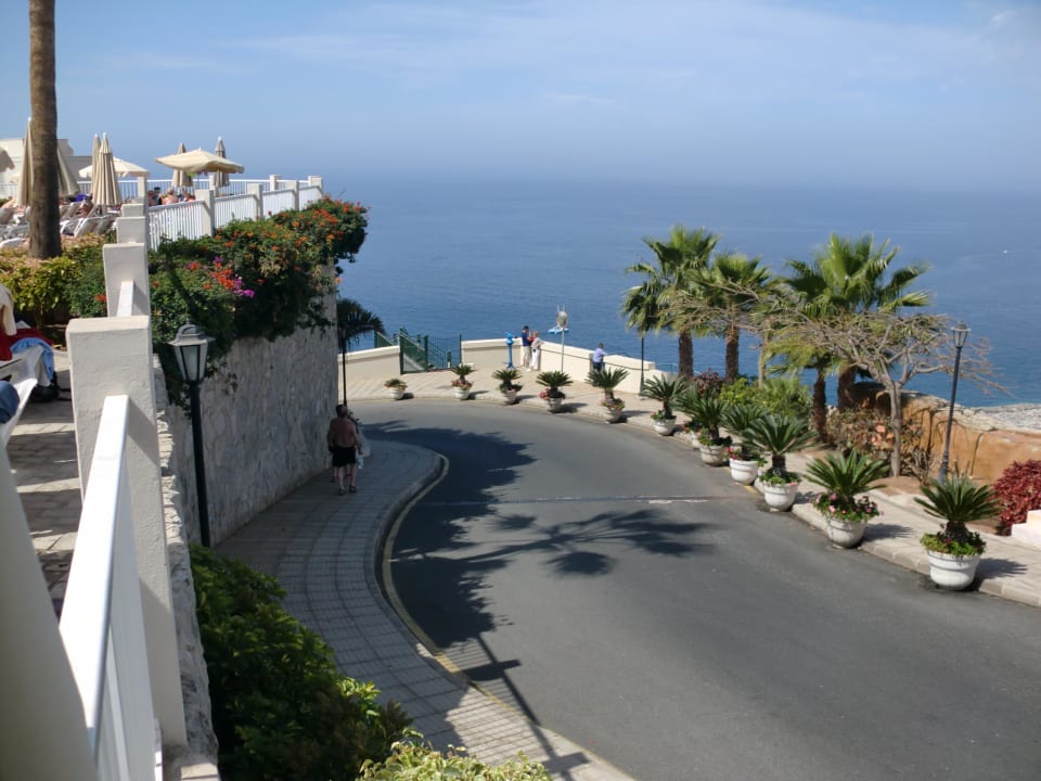 Straße zum Hotel Hotel Riu Vistamar