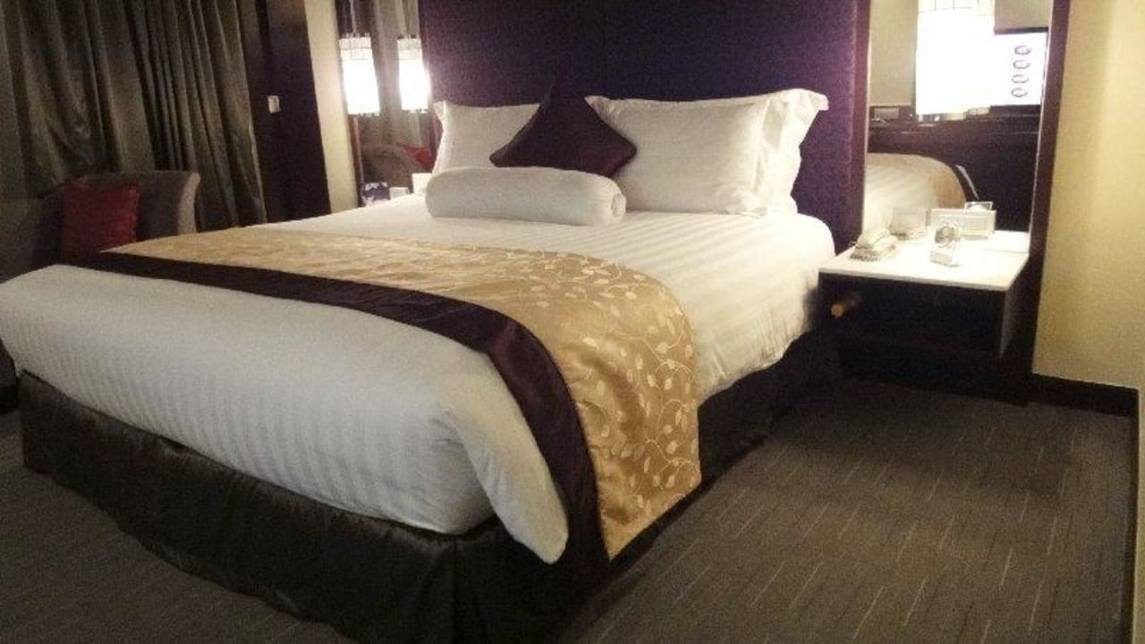 Sofitel Philippine Plaza Manila Hotel Sofitel Philippine Plaza