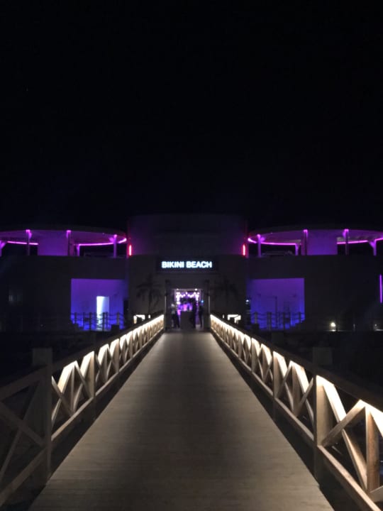 Bikini Beach Meliá Laguna Beach