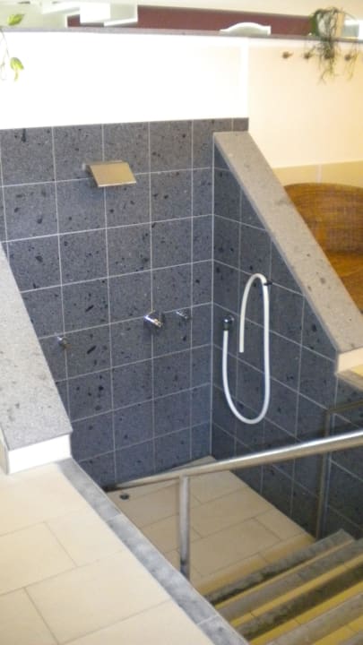 Kaltdusche Saunalandschaft Hotel AquaQuell Bad Pilzweg