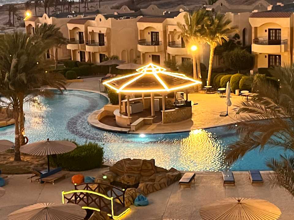 Pool Coral Hills Resorts & SPA