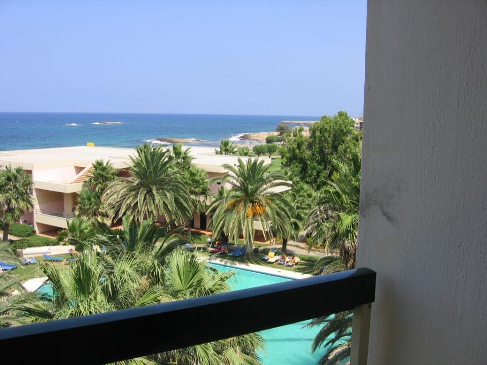 Widok z balkonu Calimera Sirens Beach