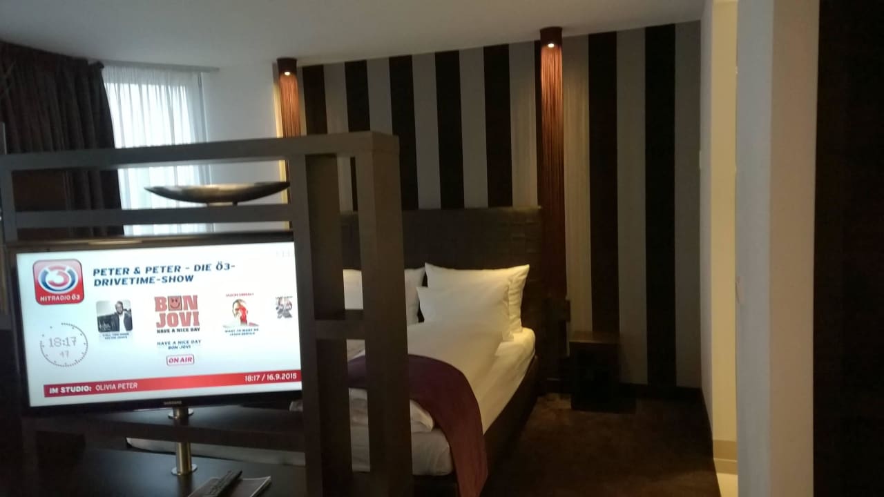 180 Grad drehbarer FS Goodman's Living Apartments