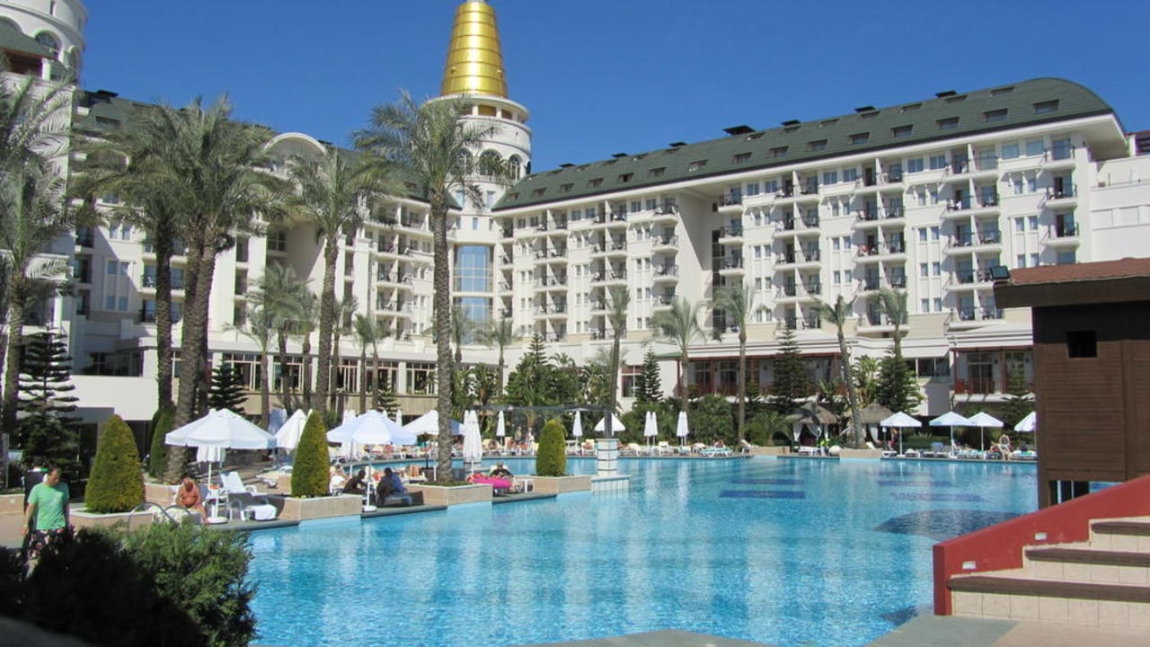 Das Hotel von der Poolseite aus Hotel Delphin Diva