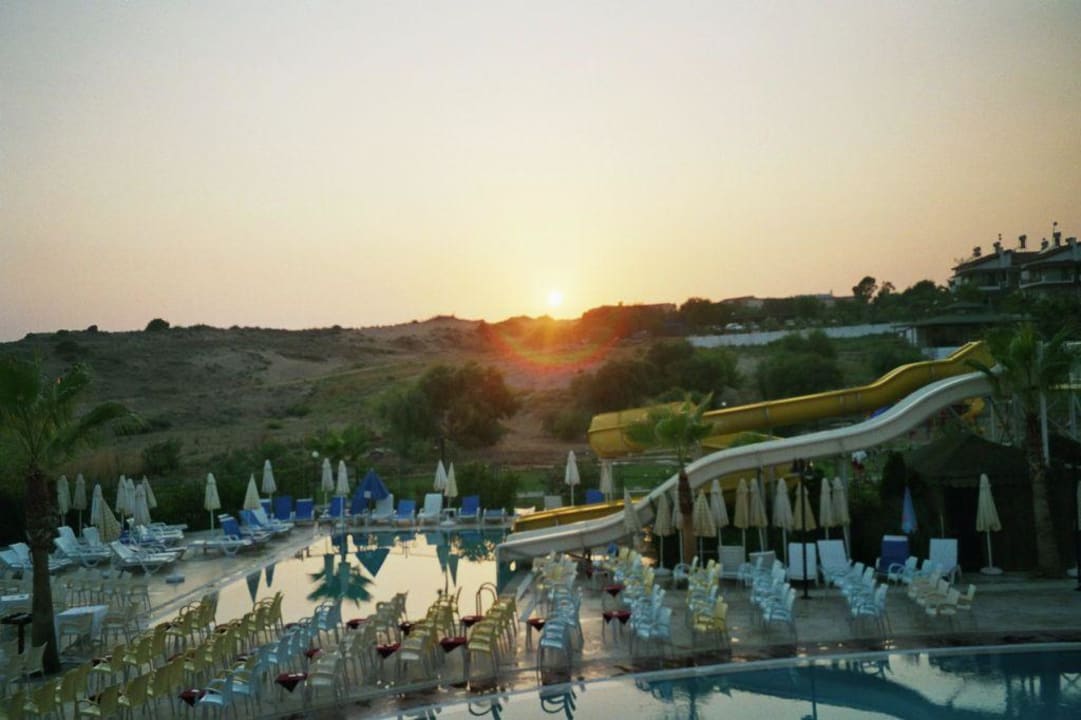Ausblick von der Terrasse beim Abendessen Royal Atlantis Beach Hotel