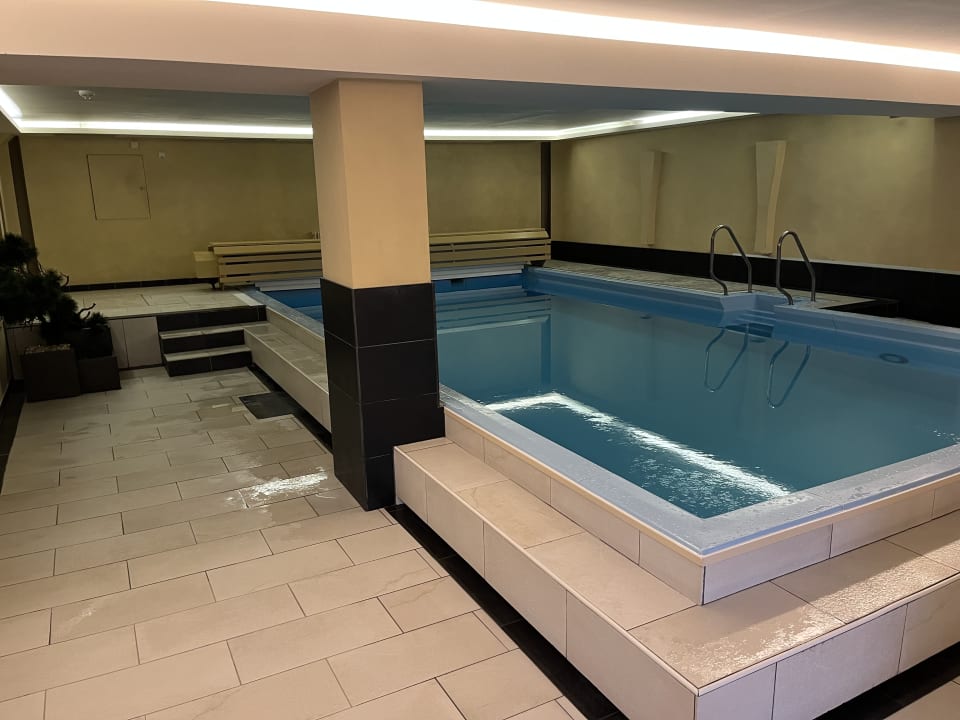 Pool Hotel Fichtenhof