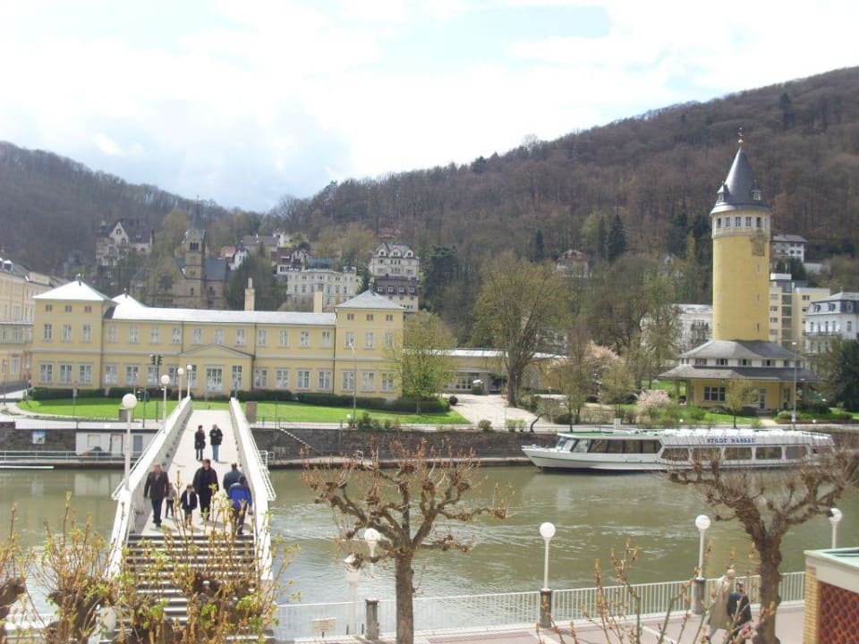 Blick auf die Lahn Häcker's Grand Hotel