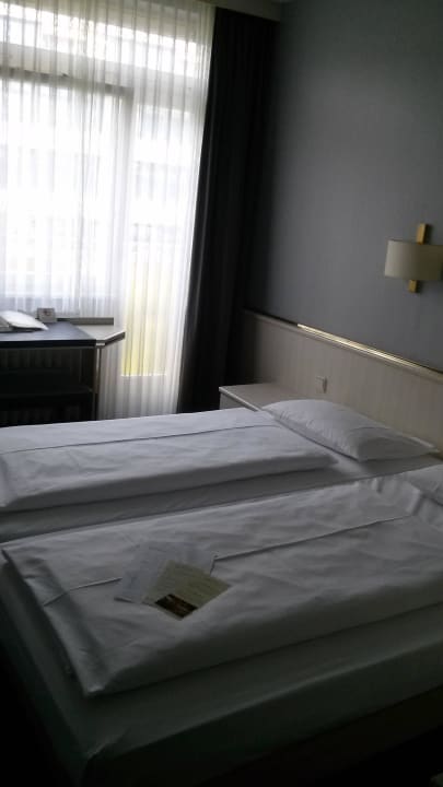 Standartzimmer Berlin Plaza Hotel