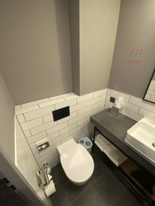 Zimmer MOXY Frankfurt East
