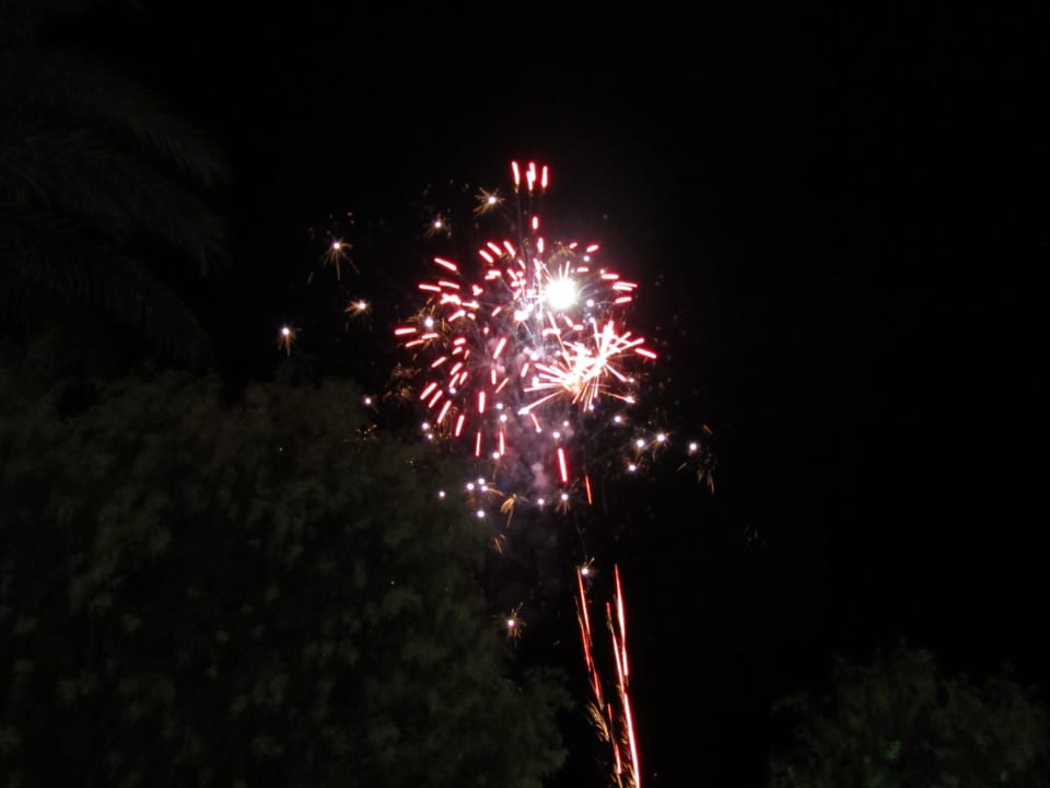 Feuerwerk am Samstagabend Lindos Princess Beach Resort & Spa
