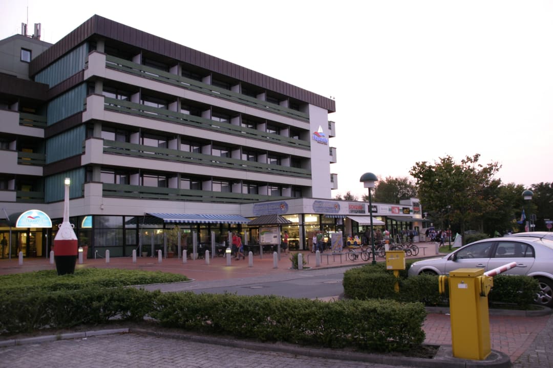 Das Aquantis und seine kleinen Läden Aquantis Bensersiel