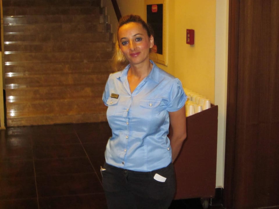 Frau F., Restaurant Chief Club Grand Side