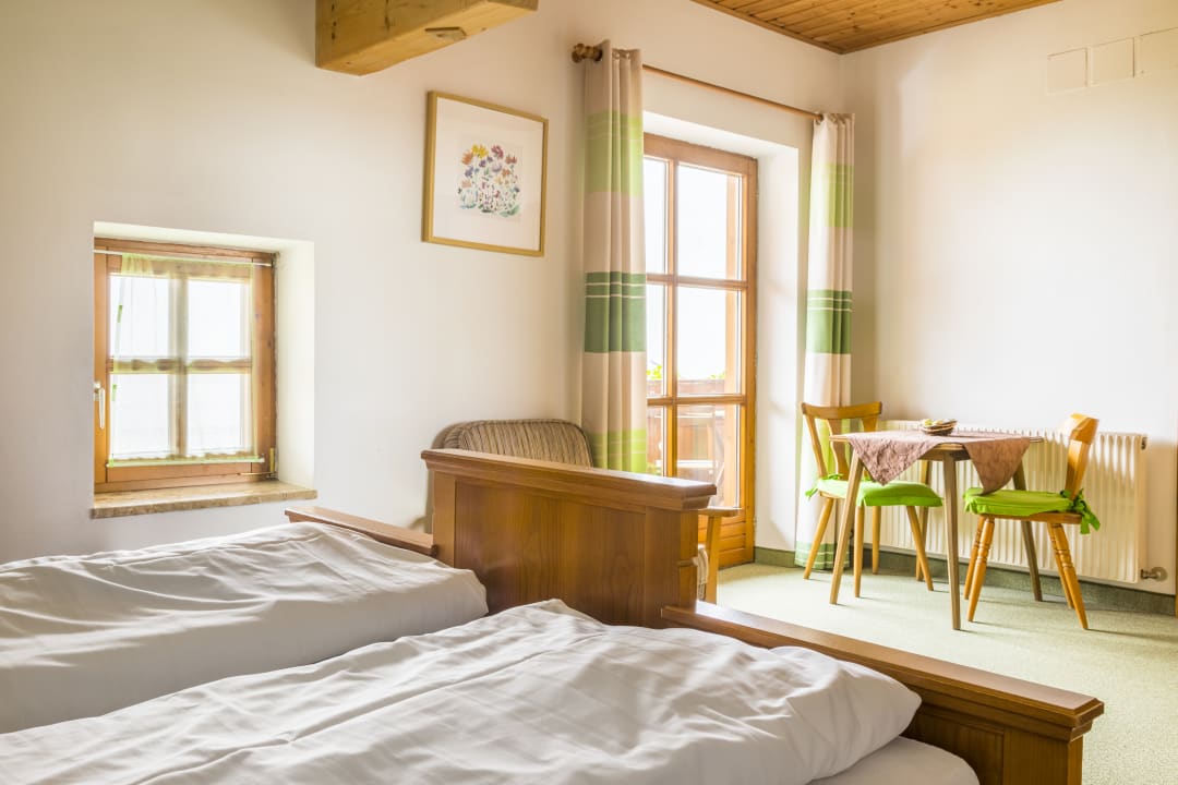 Zimmer Bauernhof Unterviehhausbauer Familie Hettegger