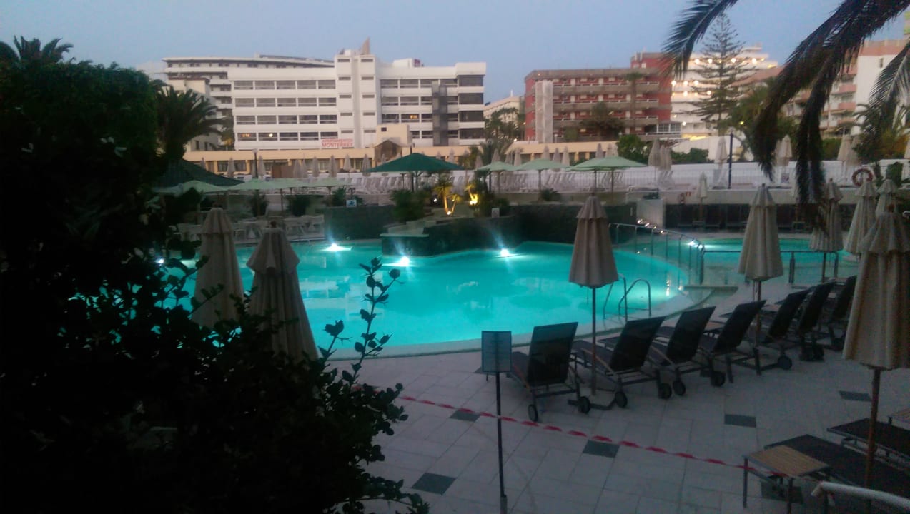 Pool Seaside Hotel Sandy Beach