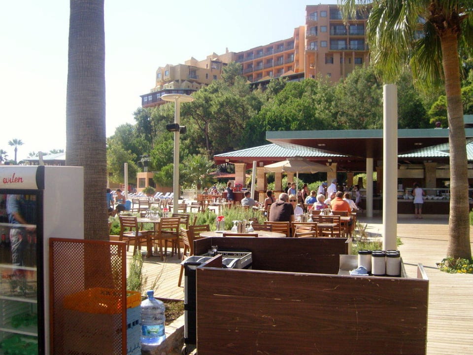 Restaurant beim Pool ROBINSON SARIGERME PARK