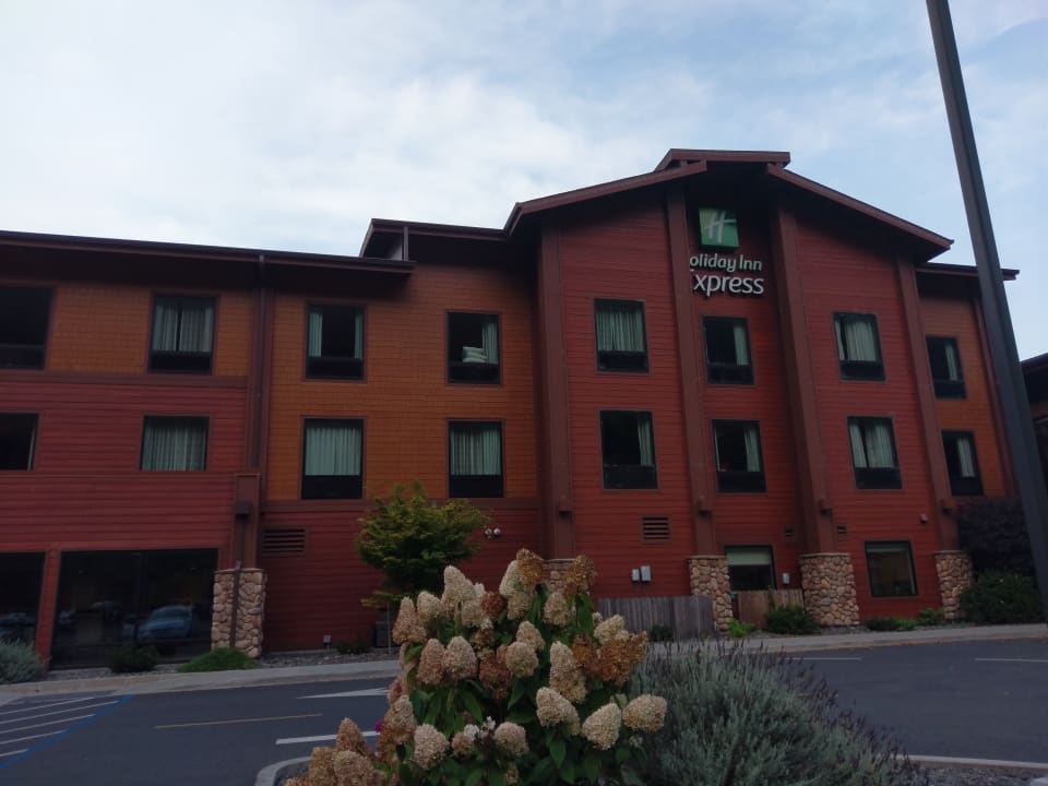 Außenansicht Holiday Inn Express Klamath Redwood Ntl Pk Area