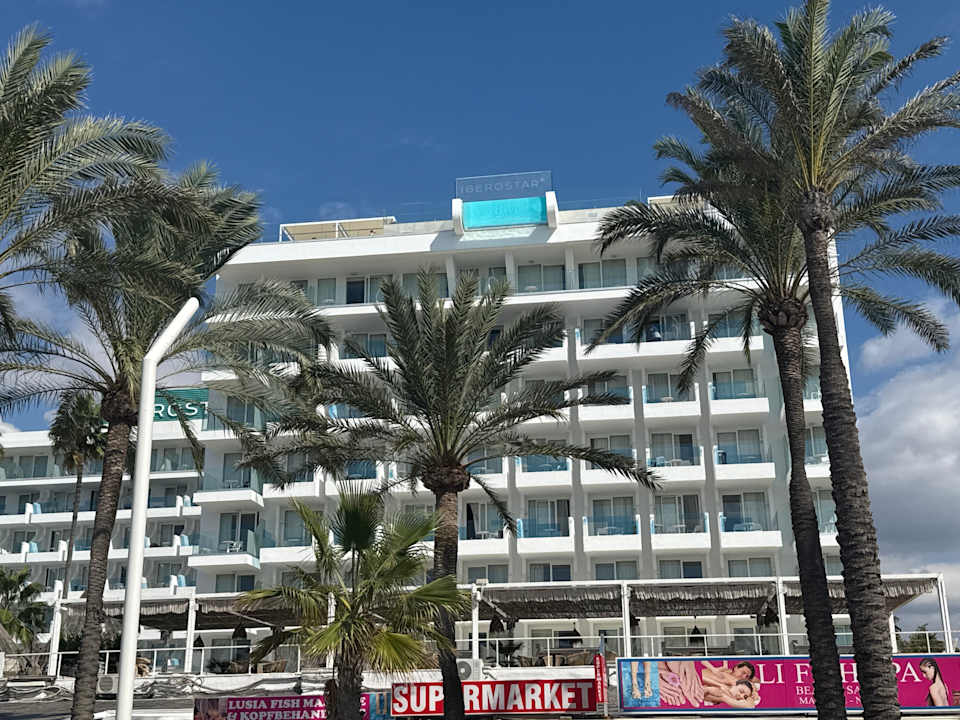 Außenansicht Iberostar Waves Bahia de Palma