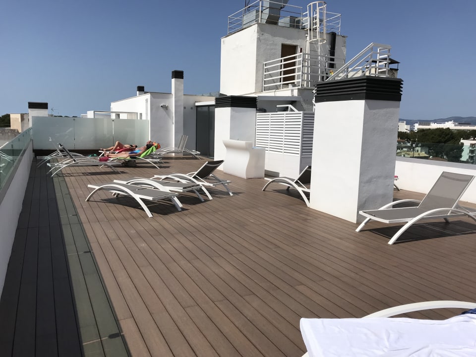 Außenansicht Hotel Luxor