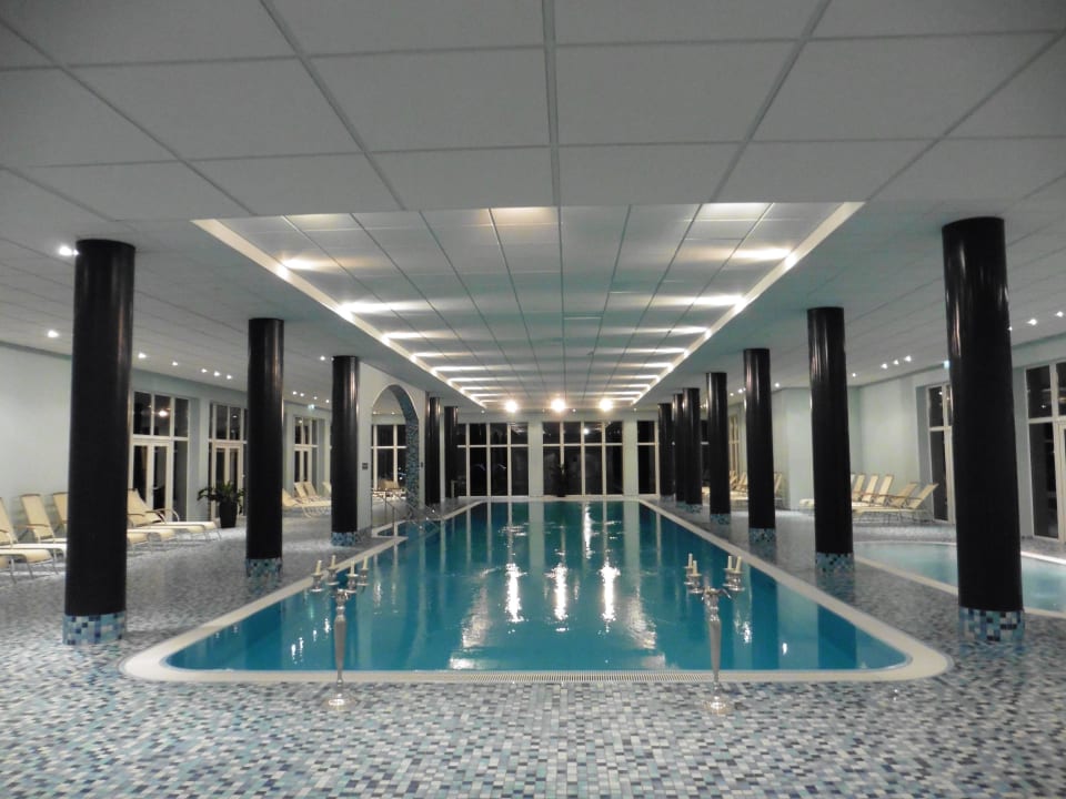 Pool Precise Resort Hafendorf Rheinsberg