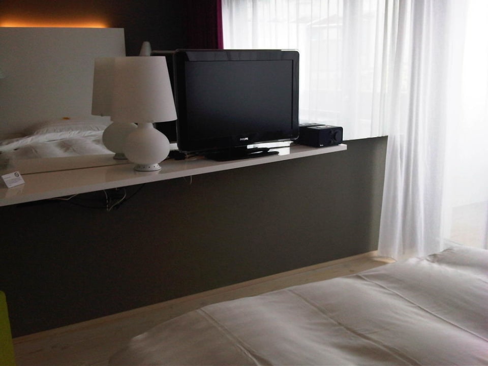 Radio und I-Pod-Station Hotel Rössli