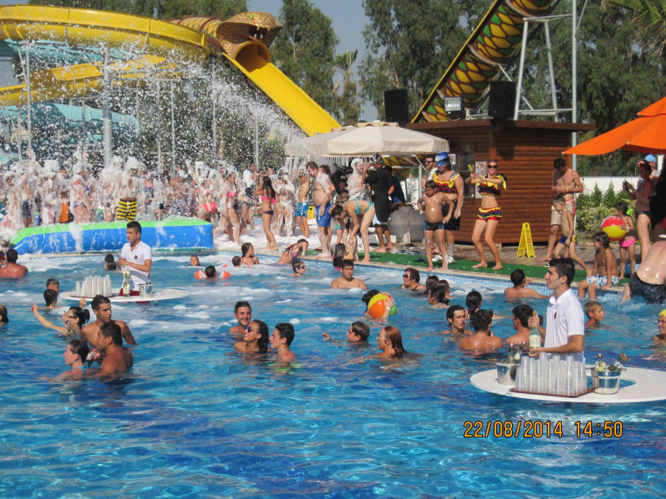 Schaumparty Port Nature Luxury Resort & Spa