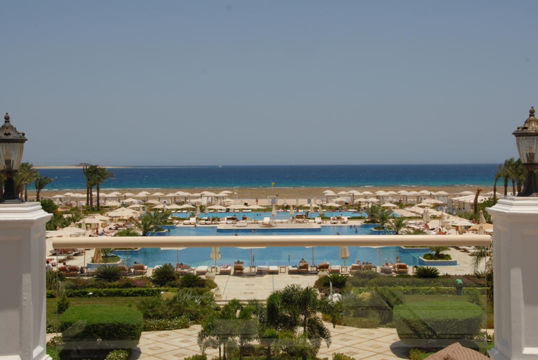 Hauptpool und Salzwasserpool Premier Le Reve Hotel & Spa