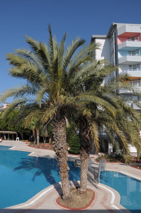 Pool Club & Hotel Karaburun