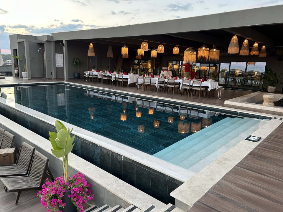 Gastro Jacaranda Luxury Resort