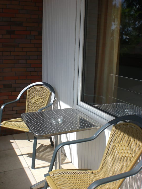 Balkon Zimmer Neuharlingersiel Krögers Hotel