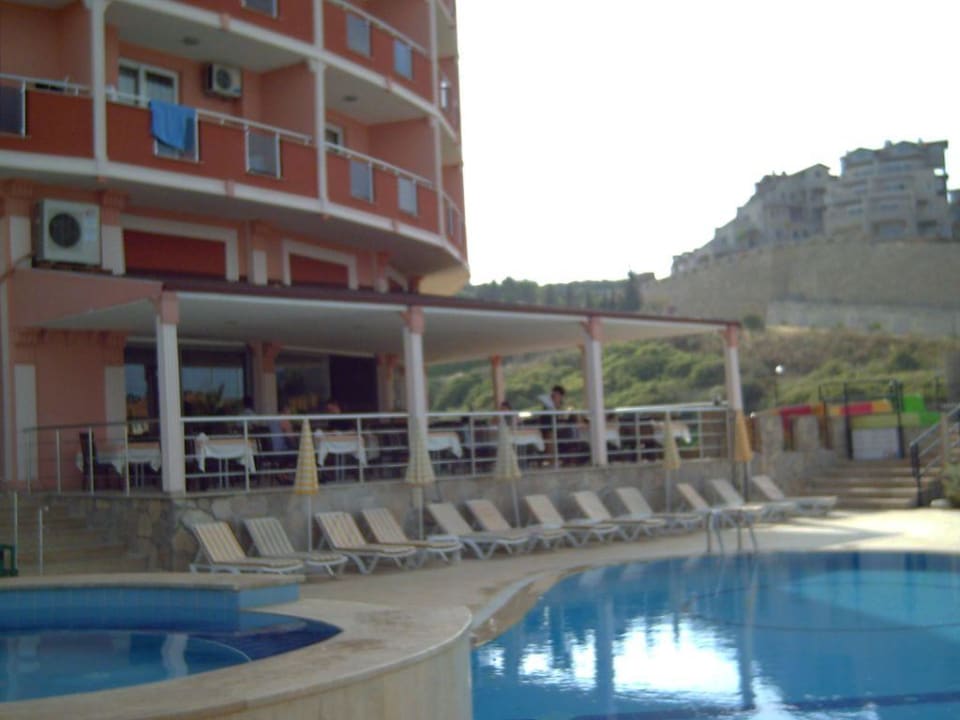 Lioness My Home Sky Hotel