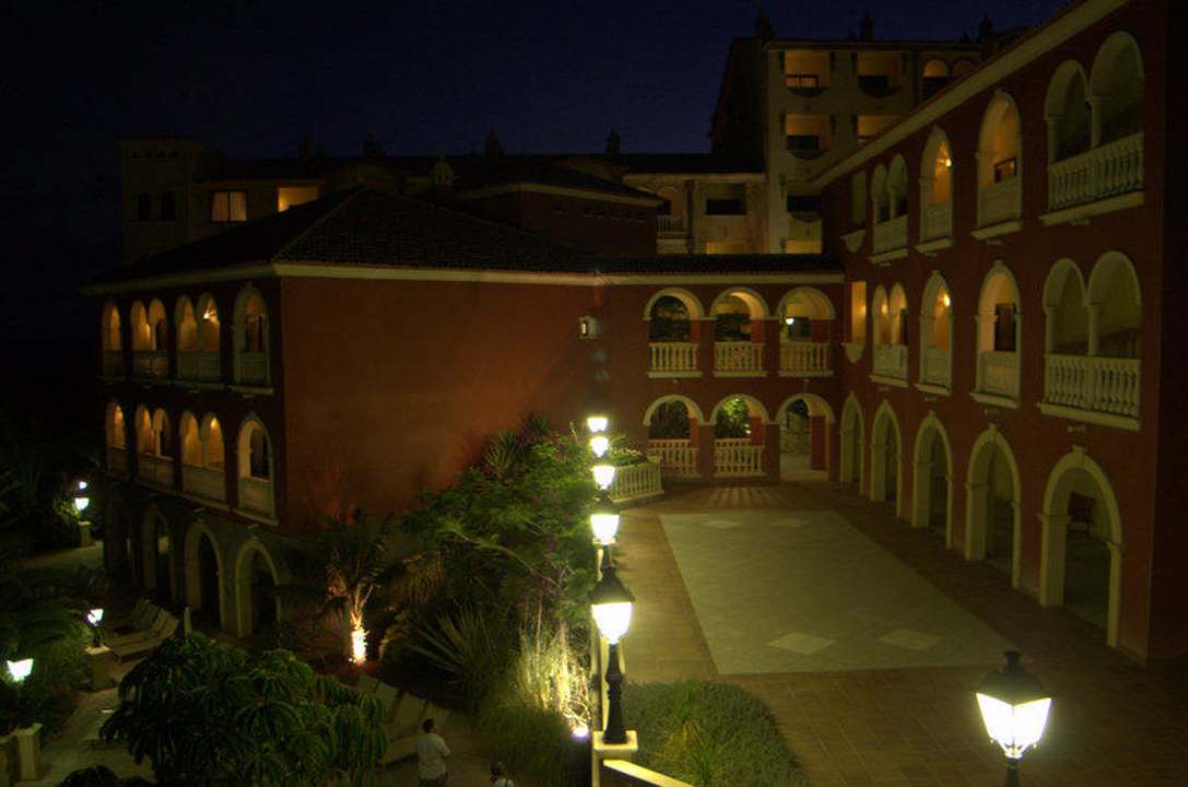 by Night 1 R2 Rio Calma Hotel & Spa & Conference