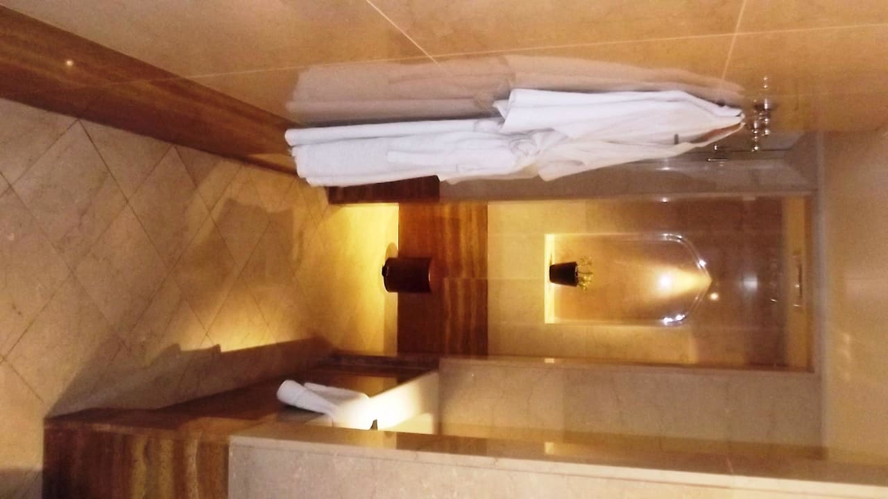 Flur Badezimmer Sheraton Hotel & Resort Abu Dhabi