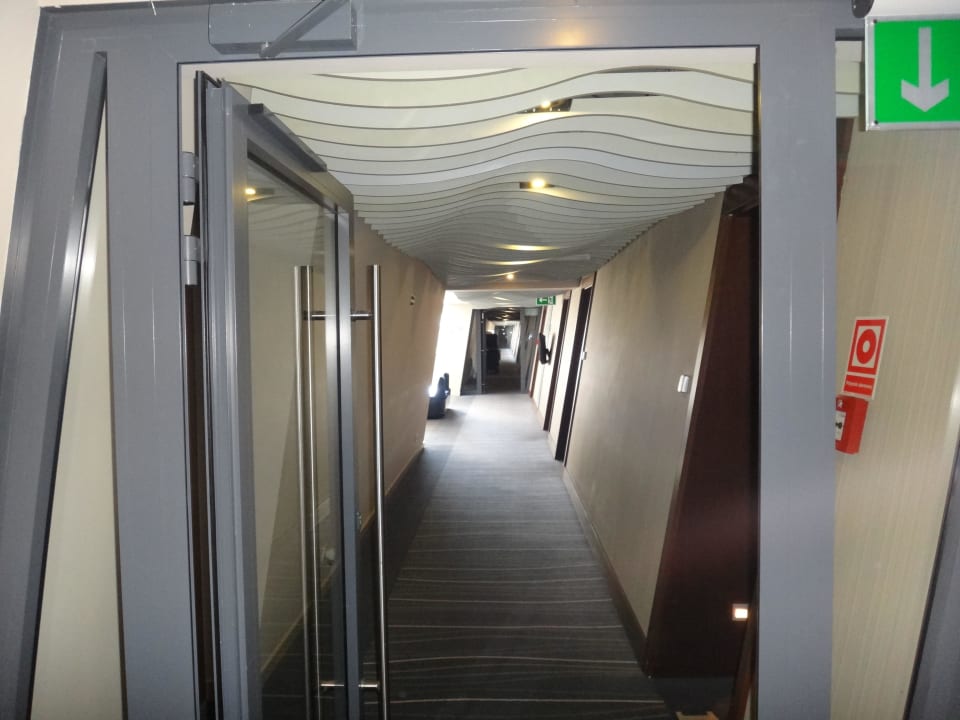 Korytarz Marine Hotel by Zdrojowa